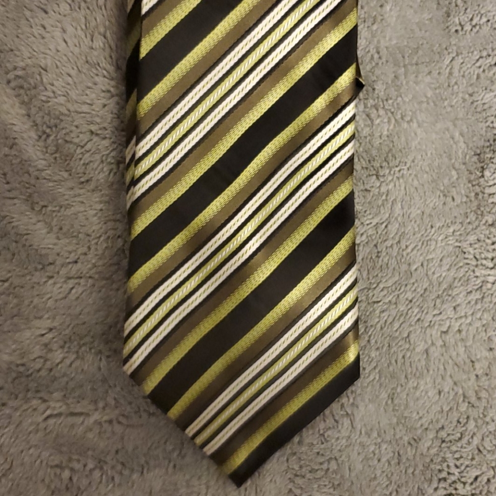 Men's tie